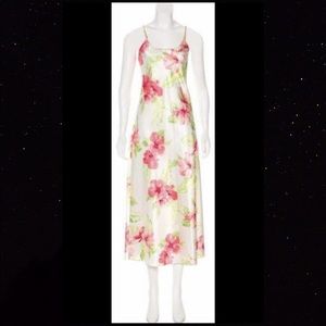 Oscar de la Renta Hibiscus Maxi Dress🌺